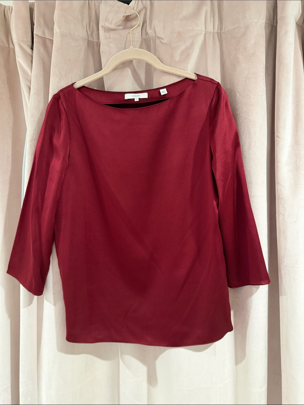 Vince Women's Red Silk Boatneck 3/4 Sleeve Top